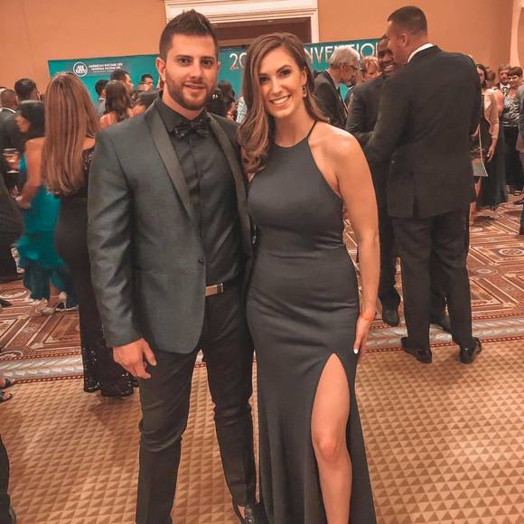 Meet your Posher, Jena - Picture 1 of 1